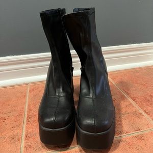 Aldo platform boots